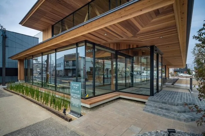 BIM Architecture | Warm Transparency: Nagoya Surgical Clinic "Takenaka"/TSC Architects