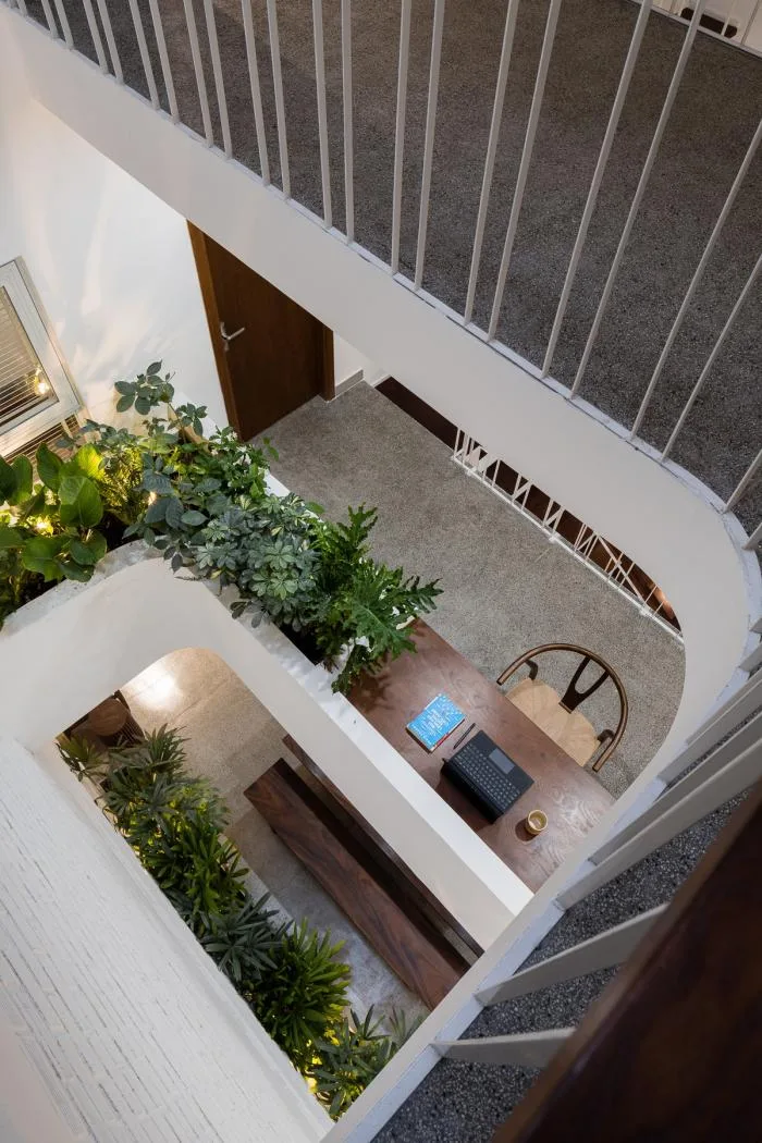 BIM architecture | Vertical courtyards adorned with greenery, balancing vitality and tranquility: V Villa Vietnam