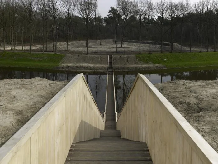 BIM Architecture | Hidden Passage Submerged in Water - Moses Bridge/RO& AD
