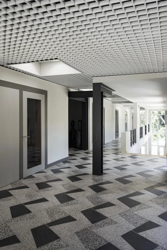 BIM Architecture | A Beautiful Landscape in Monochrome: ARTAVE/CCM Music Academy Addition