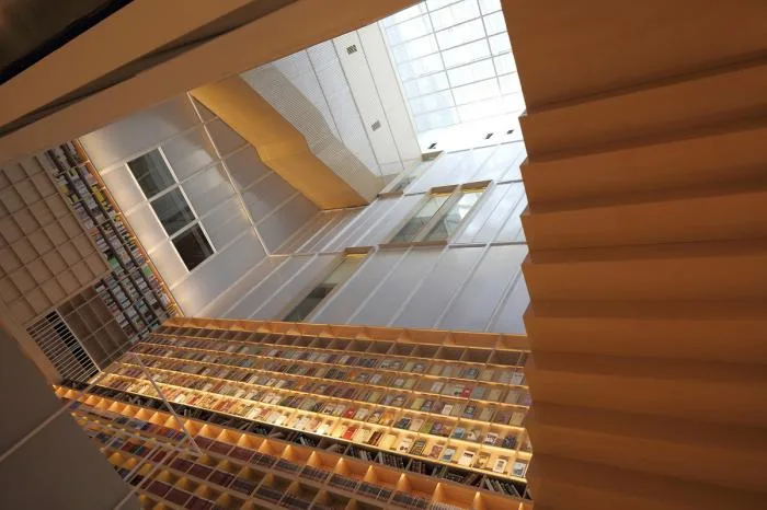 BIM Architecture | Yuanping · Meijing Bookstore: A Bookstore Hidden in the Skylight Courtyard/Shanghai Yanyang Architectural Design Studio