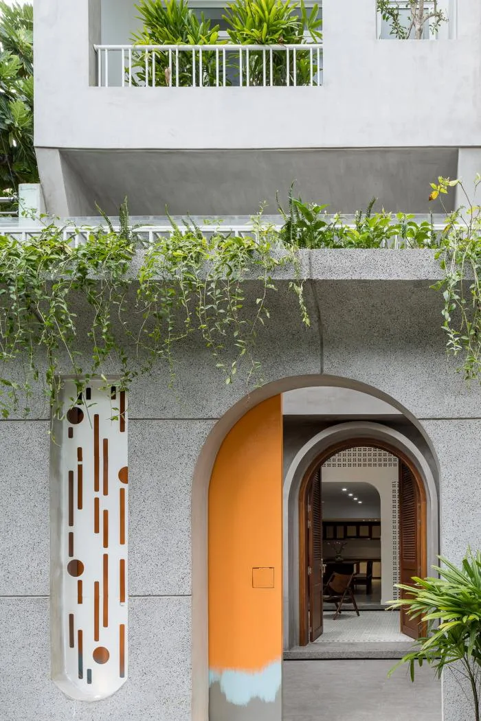 BIM architecture | Vertical courtyards adorned with greenery, balancing vitality and tranquility: V Villa Vietnam