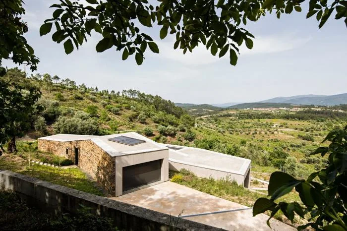 BIM Architecture | Overlooking the Valley, a Free and Quiet Villa