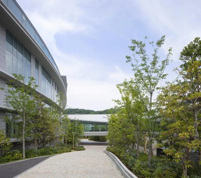 BIM Architecture | Flowing Shape, Dancing with the Waves: Daikin Industrial Headquarters/Zhuzhong Engineering Store