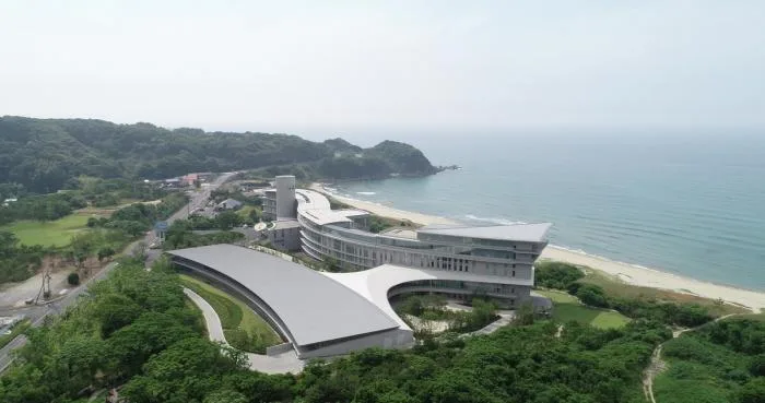 BIM Architecture | Flowing Shape, Dancing with the Waves: Daikin Industrial Headquarters/Zhuzhong Engineering Store