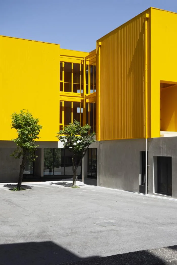 BIM Architecture | A Beautiful Landscape in Monochrome: ARTAVE/CCM Music Academy Addition