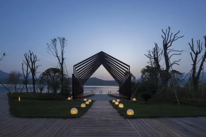 BIM Architecture | Starting from the Heart, Returning to Nature - Tonglu Conrad Lighting Design/PROL Light Stone