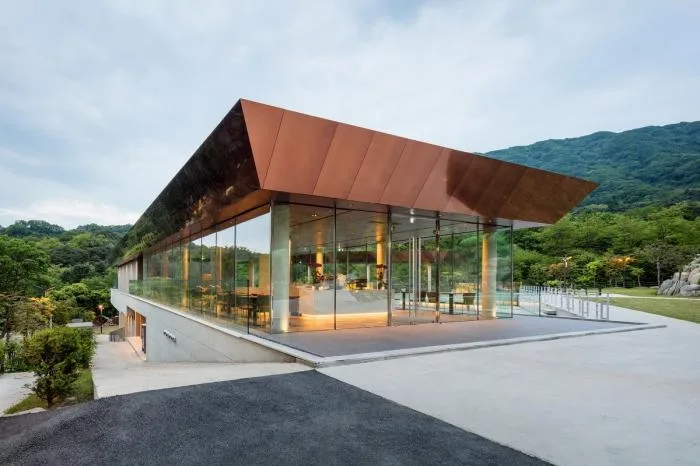 BIM Architecture | "Charm Green Forest" Resort, South Korea/ArchiWorkshop