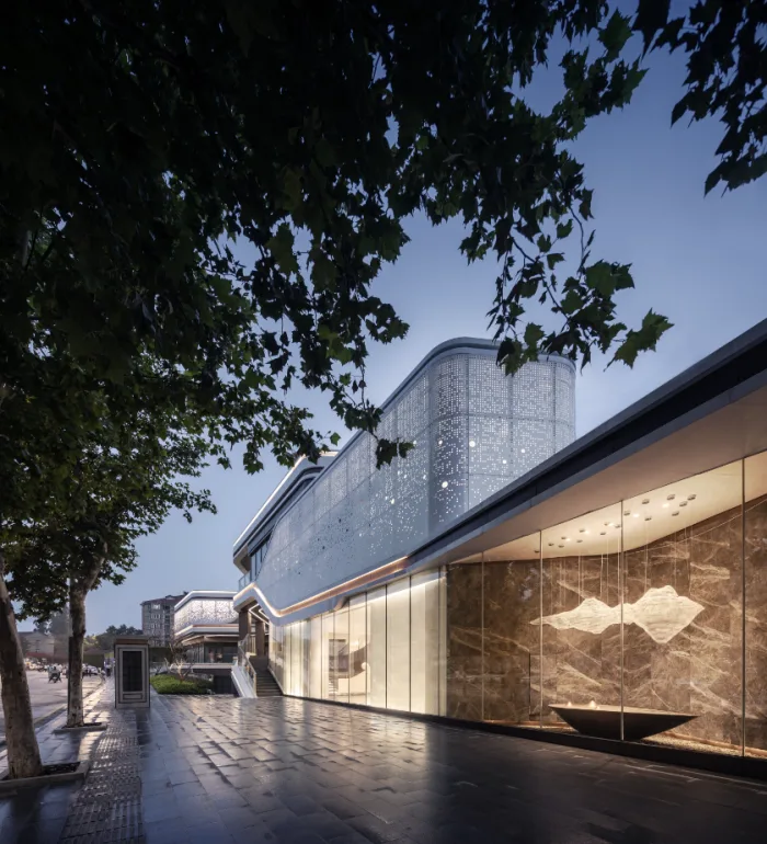 The new landmark of Xiaolingwei in Nanjing, the golden magnetic field of human life