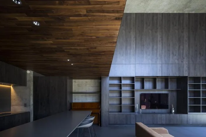 BIM architecture | Half covered with vertical walls, transparent and scenic: Residential "SCAPE" in Yamagata Prefecture, Japan