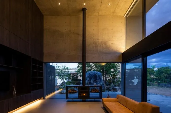 BIM architecture | Half covered with vertical walls, transparent and scenic: Residential "SCAPE" in Yamagata Prefecture, Japan