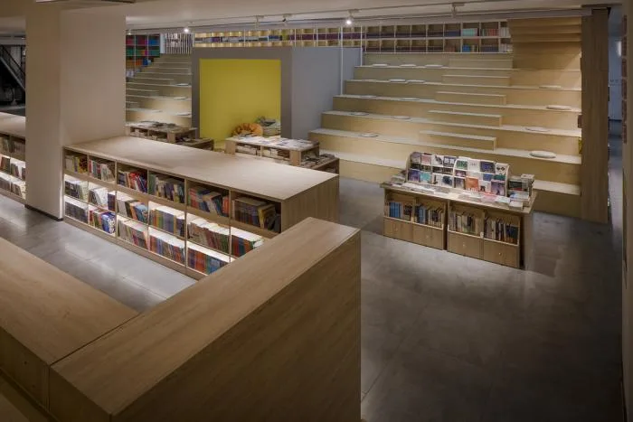 BIM Architecture | Yuanping · Meijing Bookstore: A Bookstore Hidden in the Skylight Courtyard/Shanghai Yanyang Architectural Design Studio