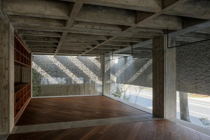 BIM Architecture | Thick and Transparent: Daihara Kendo Semi elevated Brand Store/Shimokawa Toru Architecture Firm