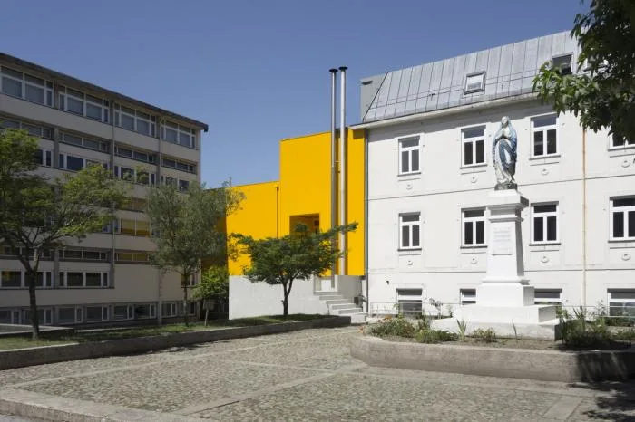 BIM Architecture | A Beautiful Landscape in Monochrome: ARTAVE/CCM Music Academy Addition