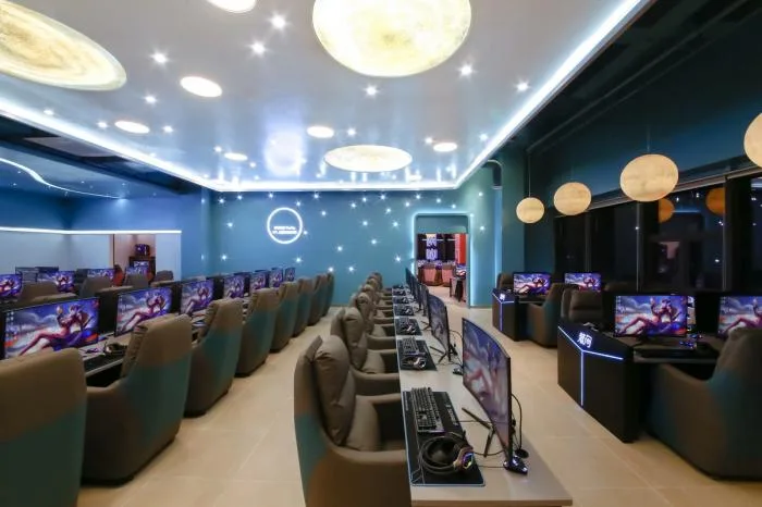 BIM Architecture | Starry Sky Network Cafe/Platform Design