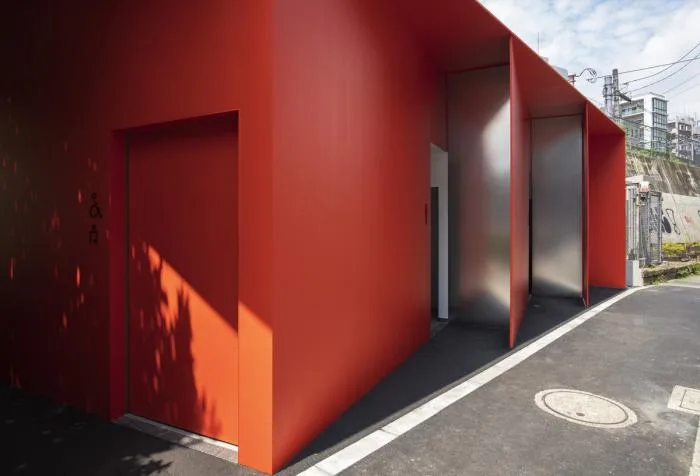 BIM Architecture | Tokyo 'Red Folding Paper' Public Toilet/Nao Tamura
