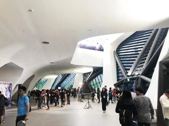 BIM Architecture | Inspired by Flowing Crystal Geometry - Taipei Music Center/RUR Architecture DPC