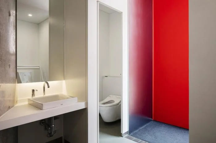 BIM Architecture | Tokyo 'Red Folding Paper' Public Toilet/Nao Tamura