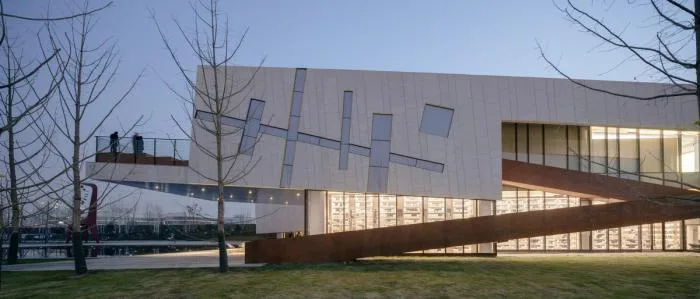 BIM Architecture | A Three Dimensional 'Supremacy' Abstract Painting - Xi'an Greenland Energy Art Center/Shanghai Riqing Architectural Design