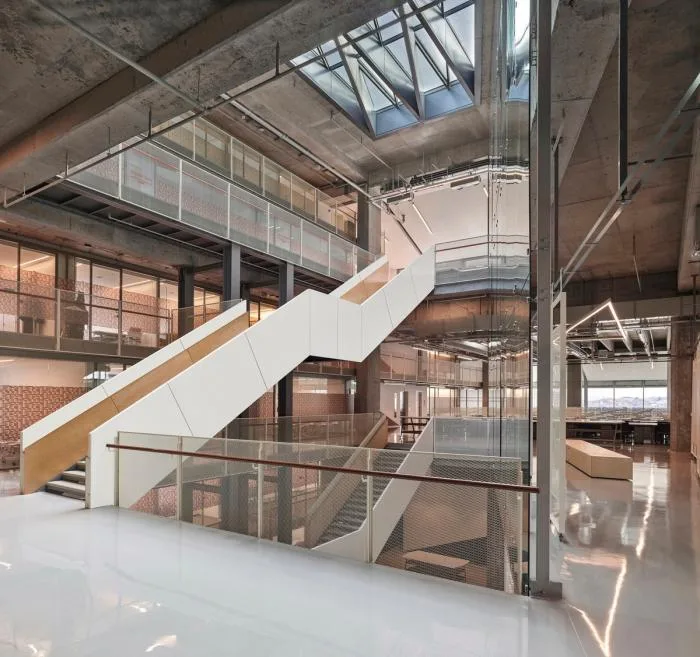 BIM Architecture | Wozniak University School of Architecture and Design: 'Diagonal' Creating Movement and Balance/ARK itection