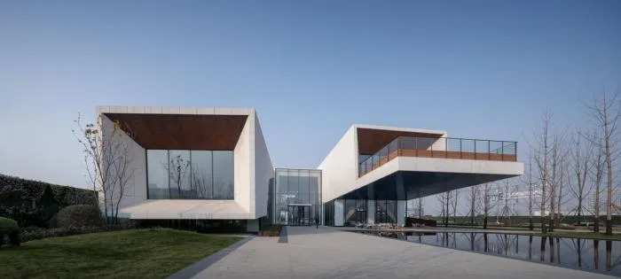 BIM Architecture | A Three Dimensional 'Supremacy' Abstract Painting - Xi'an Greenland Energy Art Center/Shanghai Riqing Architectural Design