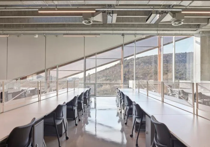 BIM Architecture | Wozniak University School of Architecture and Design: 'Diagonal' Creating Movement and Balance/ARK itection