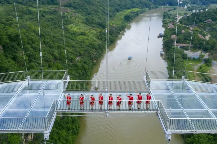 BIM Architecture | Cangyu Mirror Gallery, Huangchuan Three Gorges Qingtian Glass Bridge/Zhejiang University Architectural Design and Research Institute