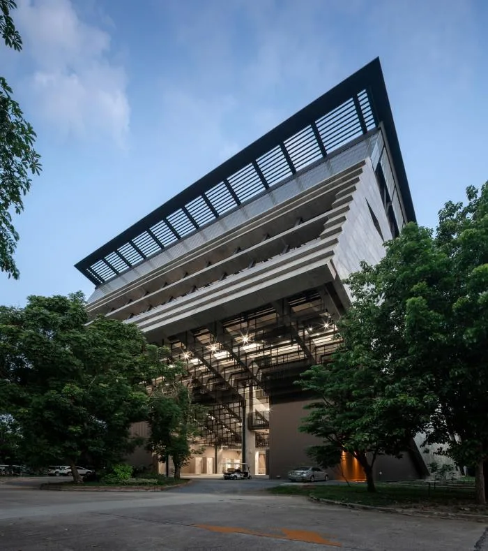 BIM Architecture | Thailand Ministry of Agriculture Golden Jubilee Museum, 'Fallen' Building/Plan Architect