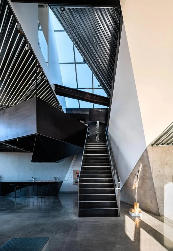 BIM Architecture | "Transformers" Residential/OPA in the Western Desert of the United States