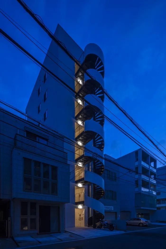 BIM Architecture | Hiroshima 'Spiral' Hotel, Challenging the Narrow Limit of a 35 ㎡ Venue/CAPD