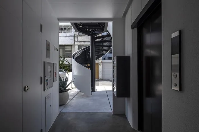 BIM Architecture | Hiroshima 'Spiral' Hotel, Challenging the Narrow Limit of a 35 ㎡ Venue/CAPD