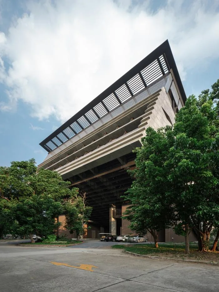 BIM Architecture | Thailand Ministry of Agriculture Golden Jubilee Museum, 'Fallen' Building/Plan Architect
