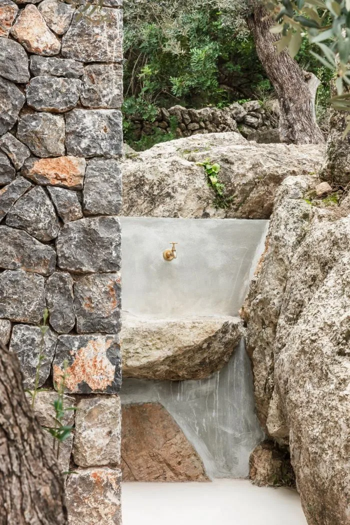 BIM Architecture | Olive House Hidden in the Mallorca Mountains/Mar Plus Ask