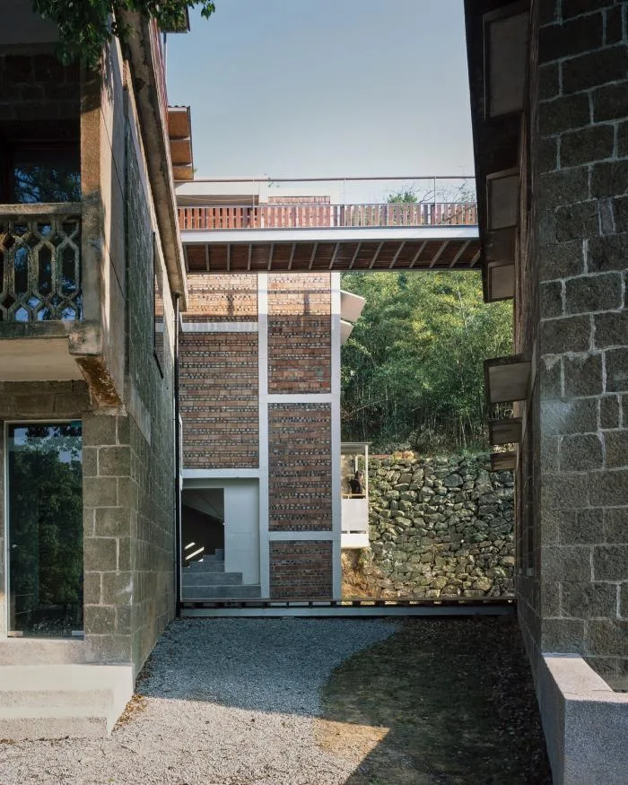 BIM Architecture | Qinyong Elementary School Homestay/Xuke Architecture