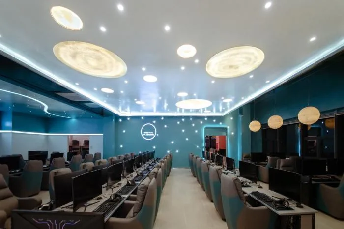 BIM Architecture | Starry Sky Network Cafe/Platform Design