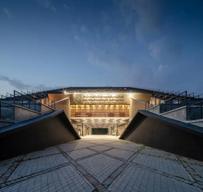 BIM Architecture | Thailand Ministry of Agriculture Golden Jubilee Museum, 'Fallen' Building/Plan Architect