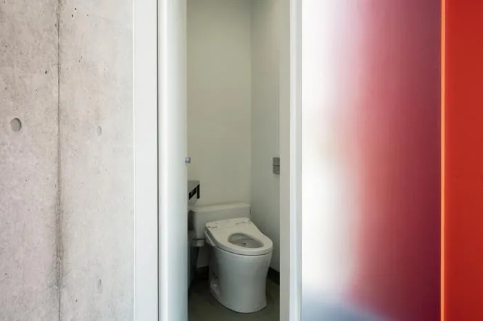 BIM Architecture | Tokyo 'Red Folding Paper' Public Toilet/Nao Tamura