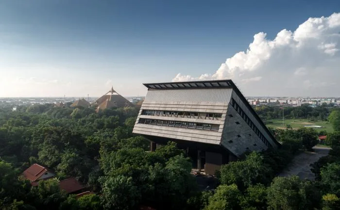 BIM Architecture | Thailand Ministry of Agriculture Golden Jubilee Museum, 'Fallen' Building/Plan Architect