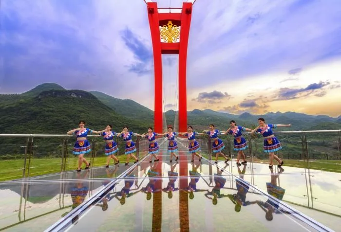 BIM Architecture | Cangyu Mirror Gallery, Huangchuan Three Gorges Qingtian Glass Bridge/Zhejiang University Architectural Design and Research Institute