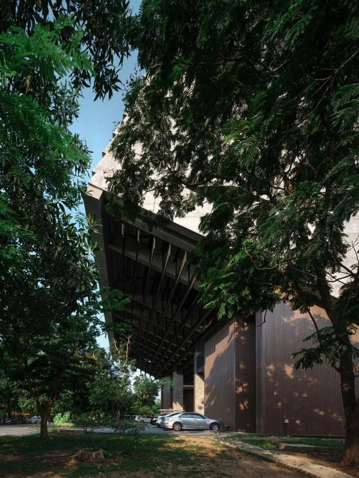 BIM Architecture | Thailand Ministry of Agriculture Golden Jubilee Museum, 'Fallen' Building/Plan Architect