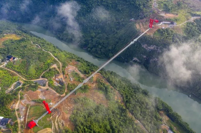 BIM Architecture | Cangyu Mirror Gallery, Huangchuan Three Gorges Qingtian Glass Bridge/Zhejiang University Architectural Design and Research Institute
