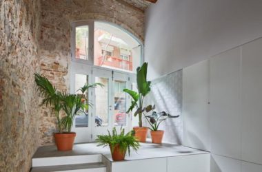 BIM Architecture: Vertical Connection in a Barcelona Residential Renovation by Estudi08014-BIM WORLD
