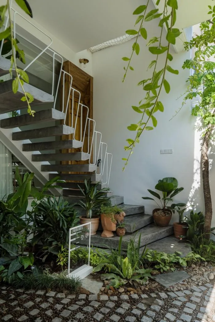 BIM Architecture | Living with Nature, Vietnamese Louvred House/Limdim House Studio