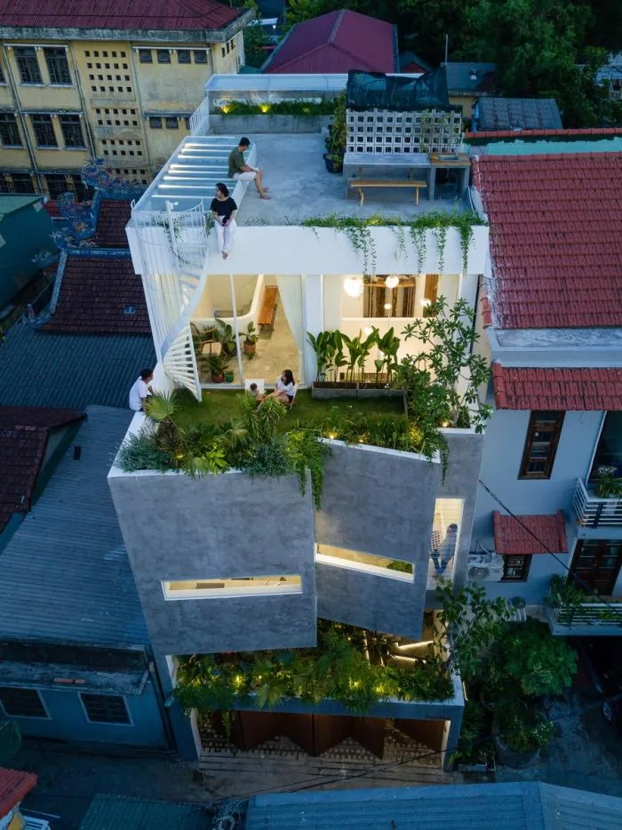 BIM Architecture | Living with Nature, Vietnamese Louvred House/Limdim House Studio