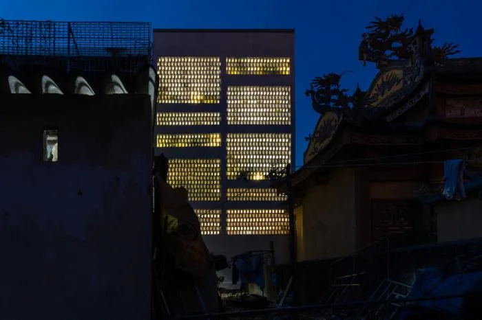 BIM Architecture | Living with Nature, Vietnamese Louvred House/Limdim House Studio