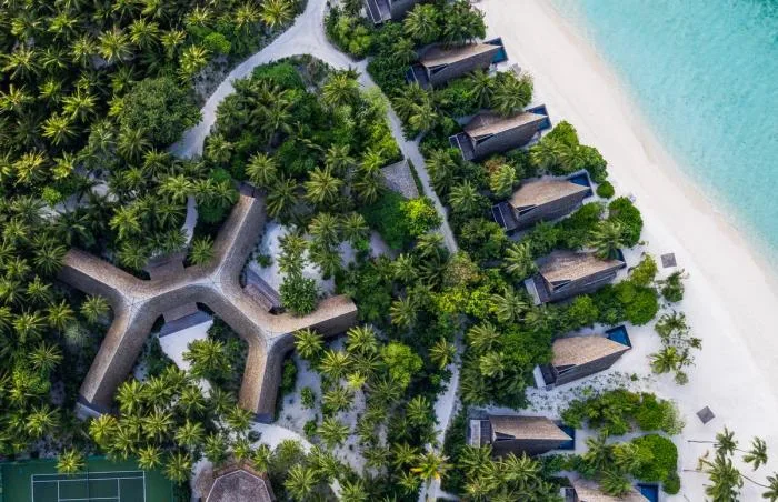 BIM Architecture | Island Village Gazing at the Blue Sea: Womuri Rigi Resort Hotel, Maldives