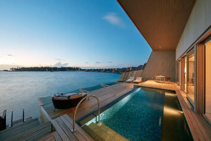 BIM Architecture | Island Village Gazing at the Blue Sea: Womuri Rigi Resort Hotel, Maldives