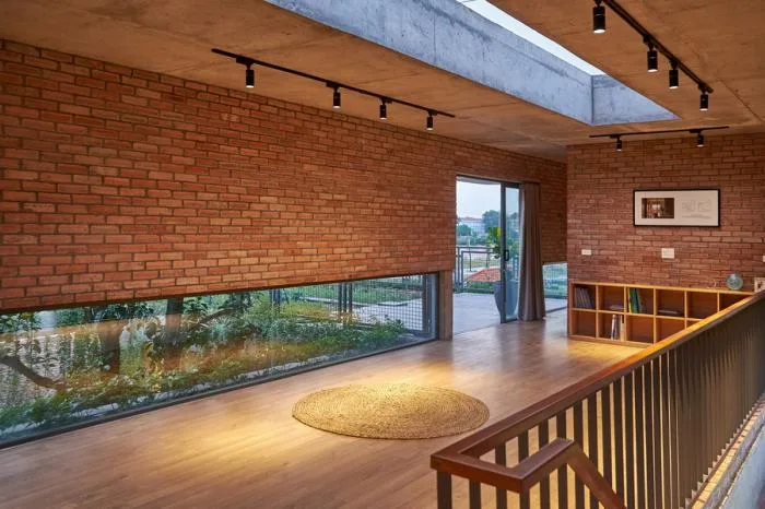 BIM Architecture | Enjoying the Courtyard, Watching Fish in Peace: Vietnam Green Screen Residence/HGAA