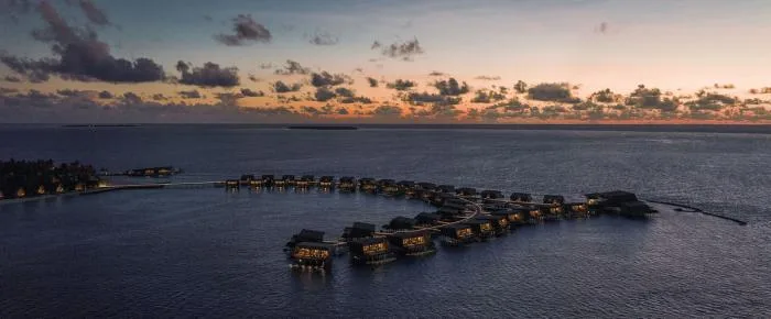 BIM Architecture | Island Village Gazing at the Blue Sea: Womuri Rigi Resort Hotel, Maldives