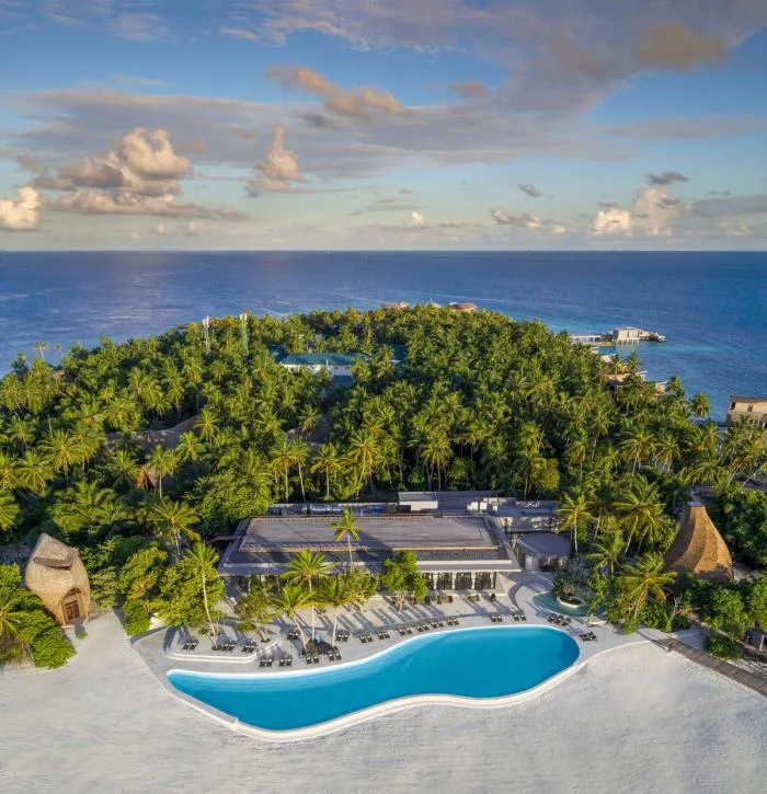 BIM Architecture | Island Village Gazing at the Blue Sea: Womuri Rigi Resort Hotel, Maldives
